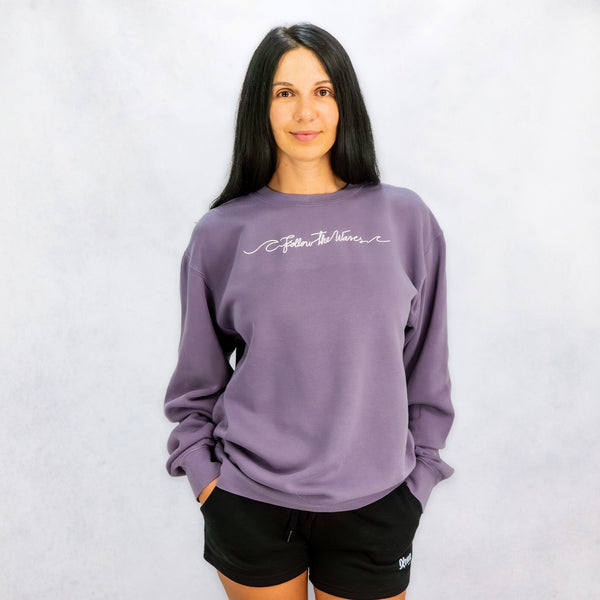 Follow the Waves Womens Crew Sweatshirt - Pigment Plum