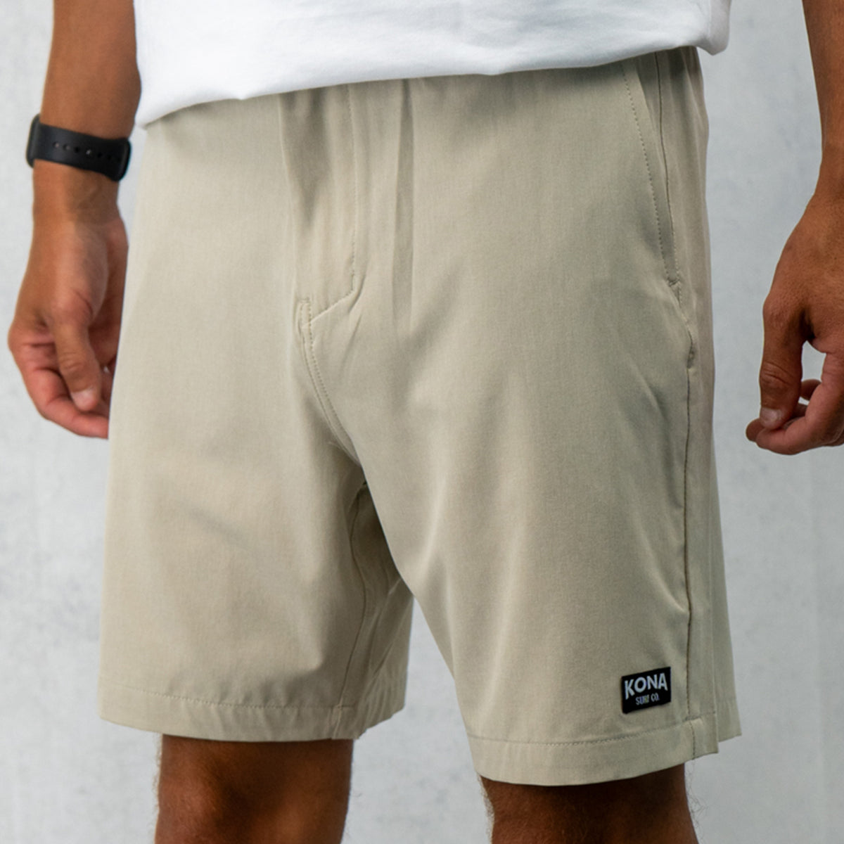 Day by Day 18in Boys Hybrid Shorts - Tan