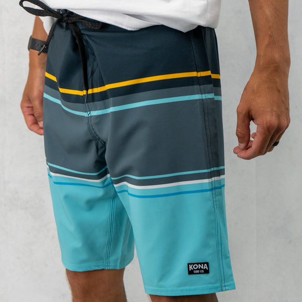 Summertime 20in Mens Boardshorts - Stripe Pattern