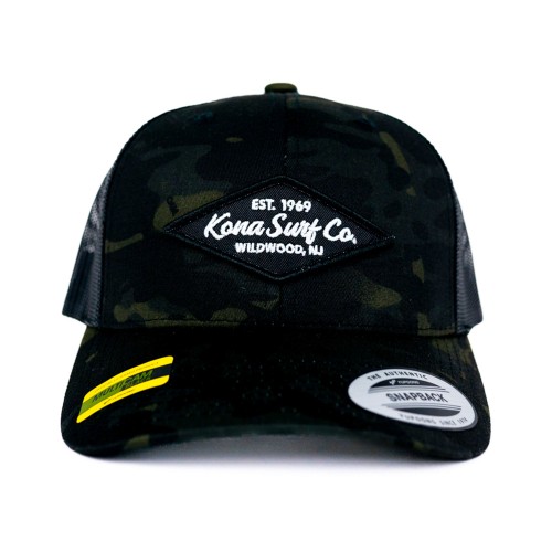 Imprint Mens Trucker Hat in Camo/Black